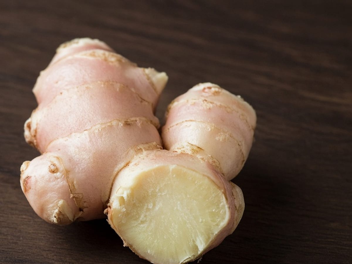 Galangal, fresh aromatics