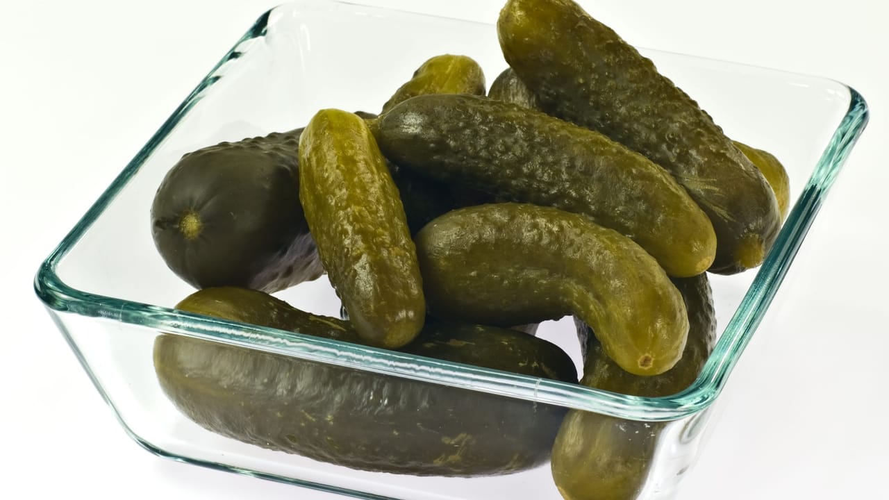 Ogórki Kiszone (Fermented Dill Pickles)