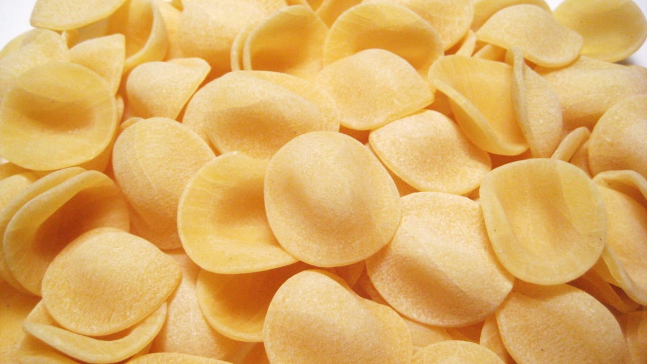 Shaping Orecchiette