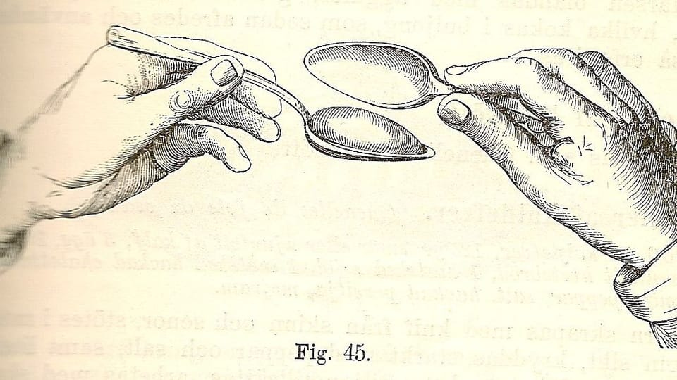 Shaping a Quenelle